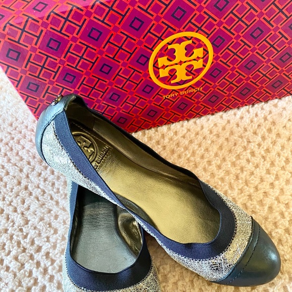 Tory Burch Bridgette blue pewter flats - Picture 6 of 8